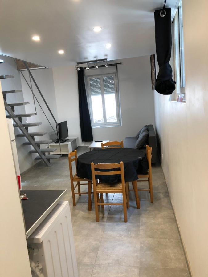 Appartement En Centre Ville Hyeres Bagian luar foto