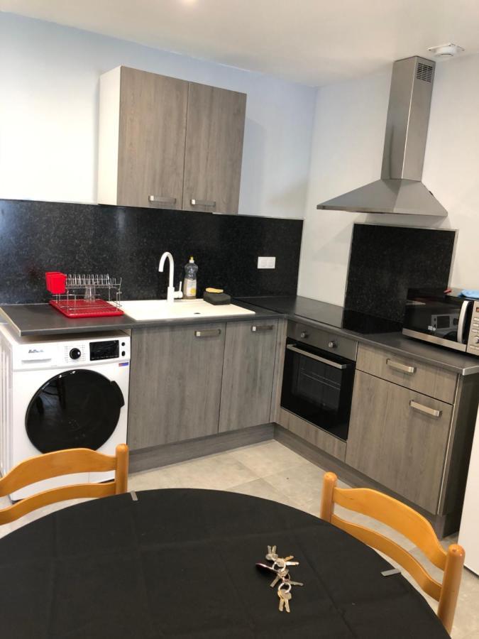 Appartement En Centre Ville Hyeres Bagian luar foto